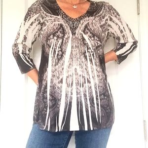 Women's Embellished 3/4 Sleeve Tunic Top